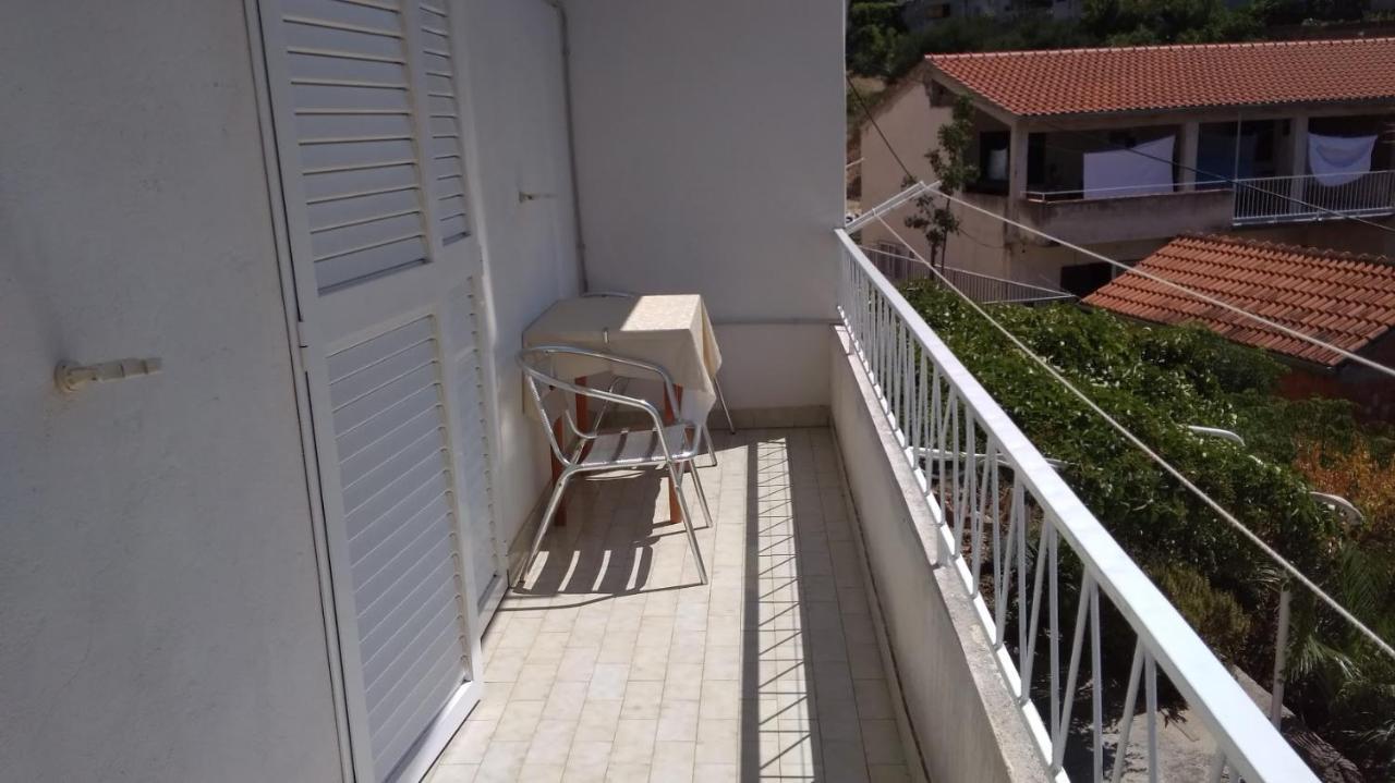 Apartment For 6 In Makarska Centar 외부 사진