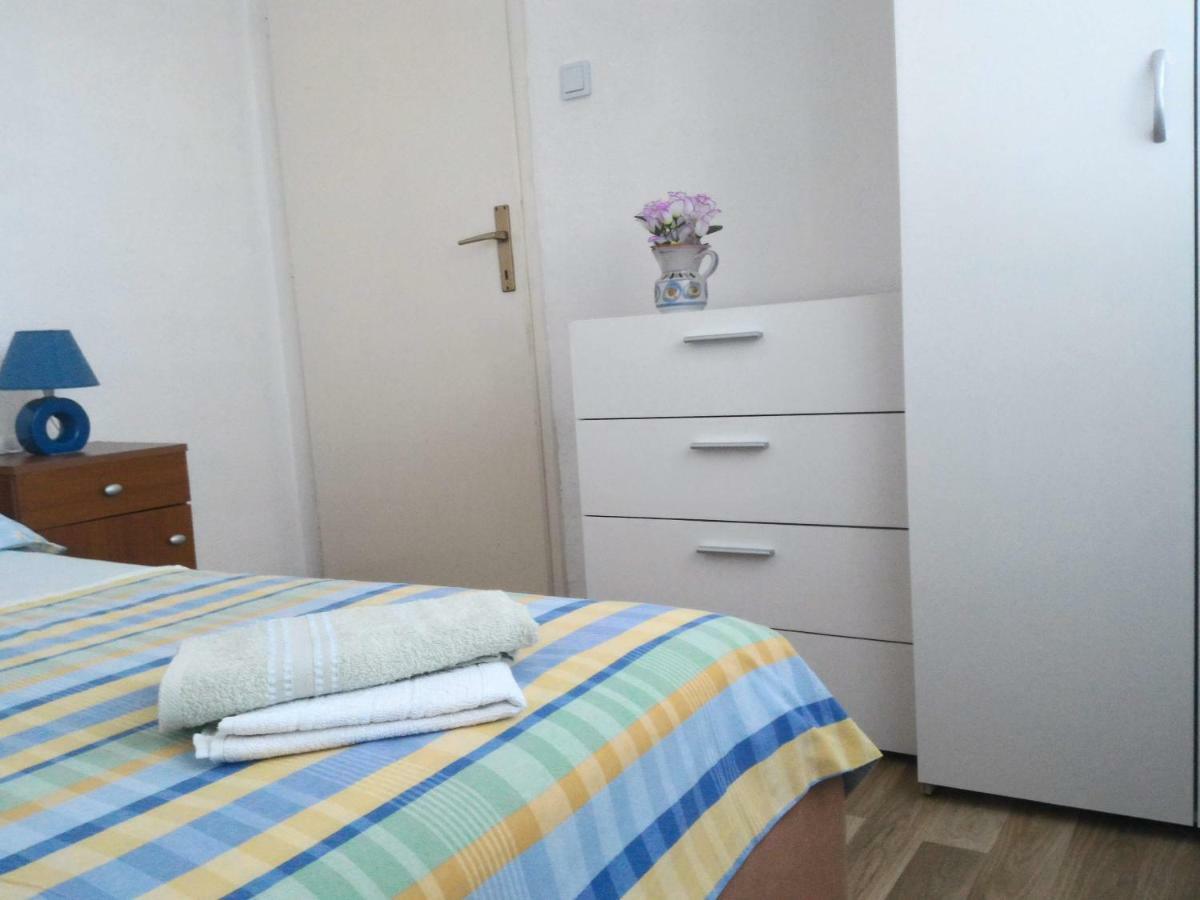 Apartment For 6 In Makarska Centar 외부 사진