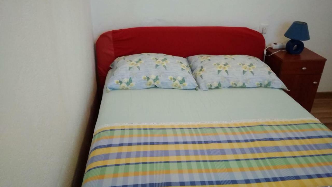 Apartment For 6 In Makarska Centar 외부 사진