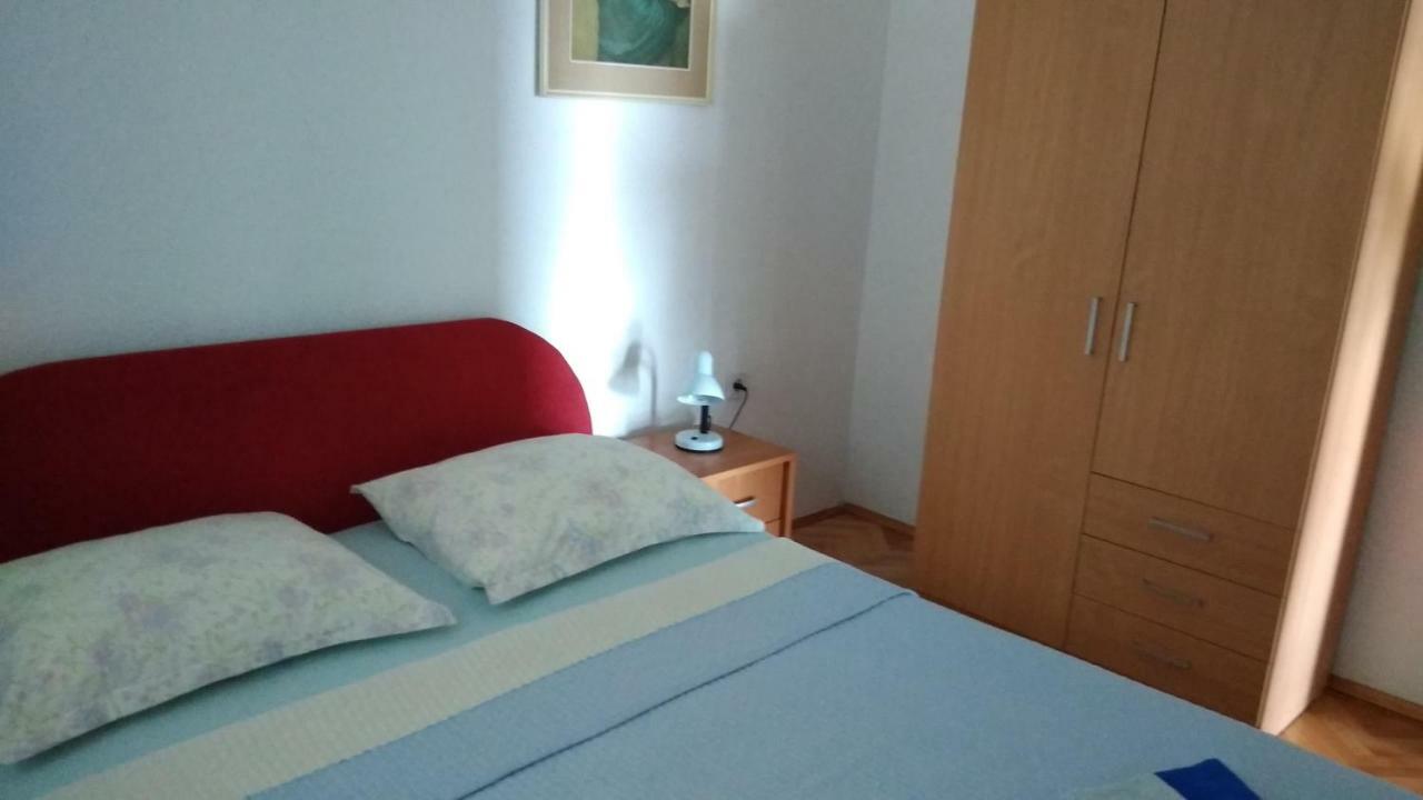 Apartment For 6 In Makarska Centar 외부 사진